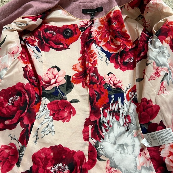 🌸🌺🌷White House Black Market Pink Blazer with Silver Buttons - Picture 15 of 16